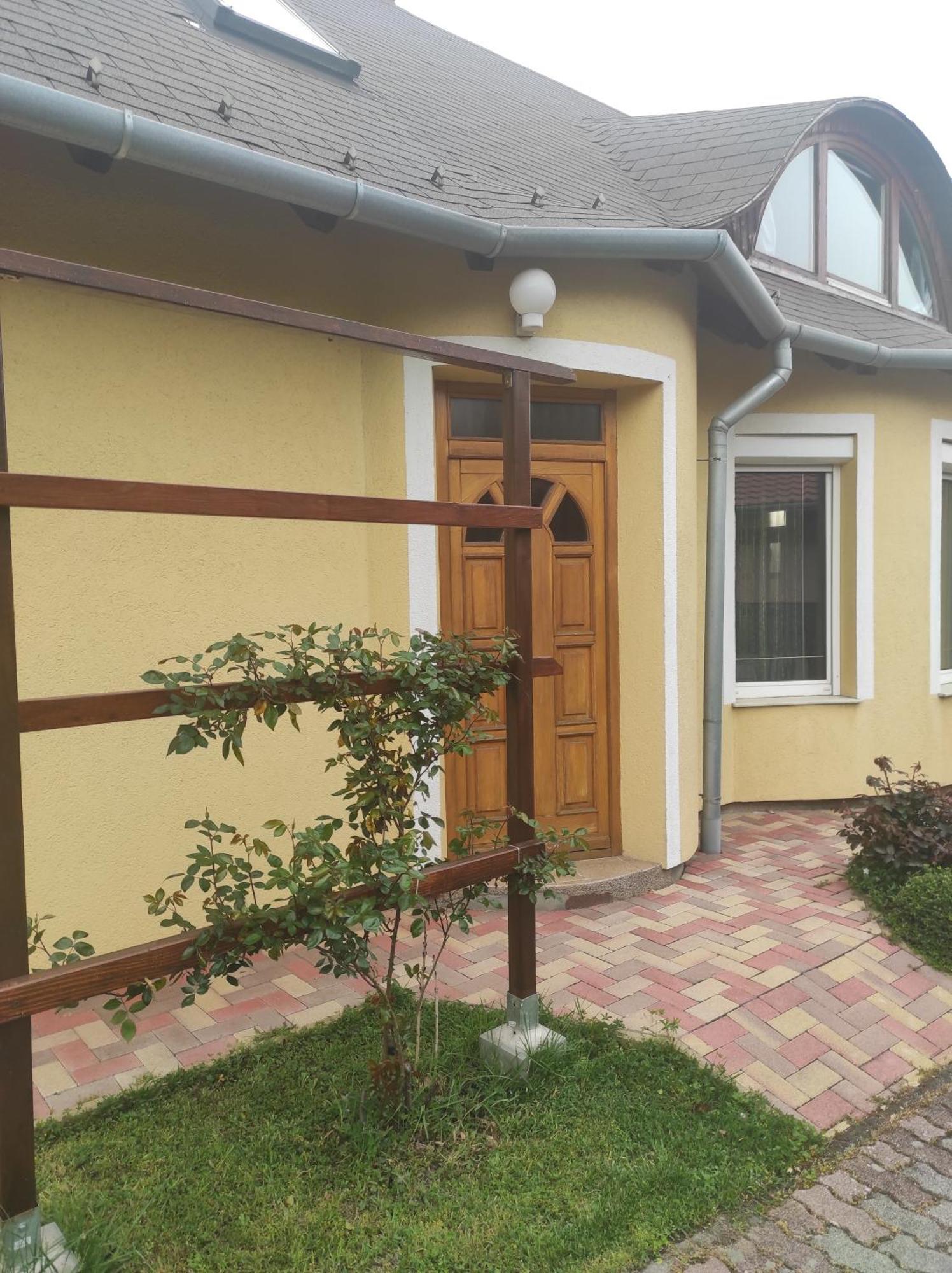 Dorina Apartman ซาลาคาโรส ภายนอก รูปภาพ
