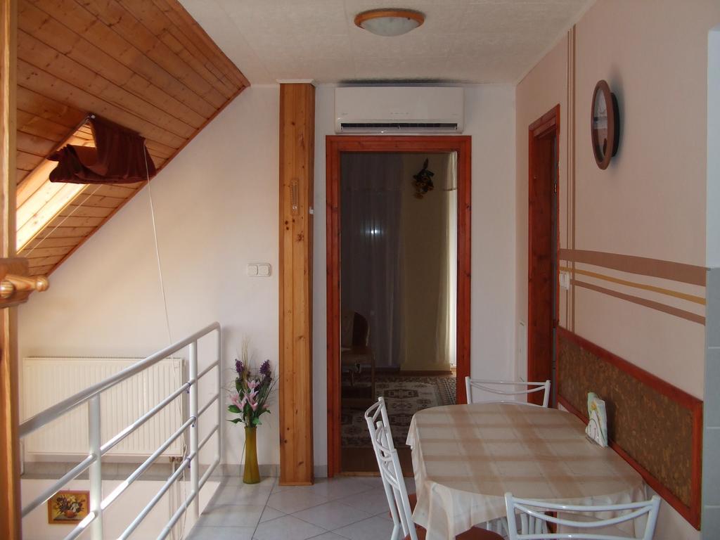 Dorina Apartman ซาลาคาโรส ภายนอก รูปภาพ